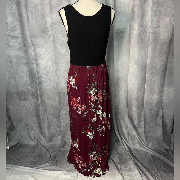 Floral Maxi Dress with Black Criss Cross Top, Burgundy Floral Skirt and Pockets - Picture 6 of 10